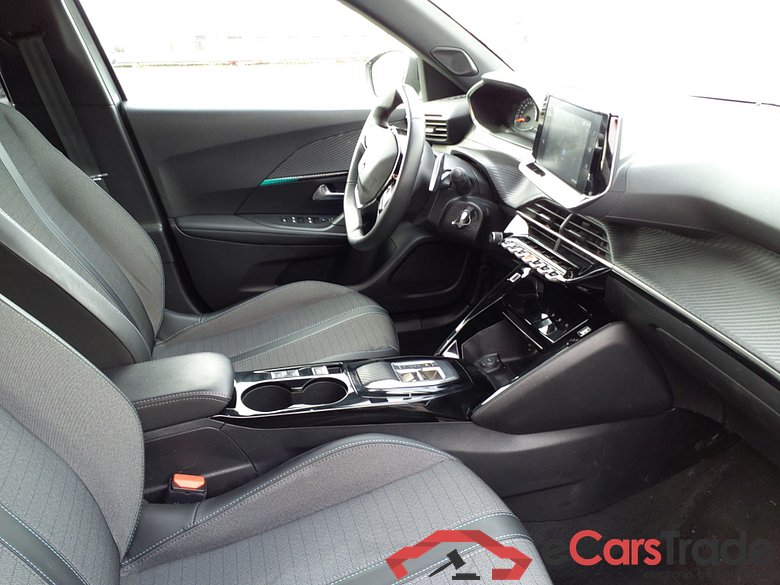 PEUGEOT 2008 PureTech 130 Allure EAT8 #5