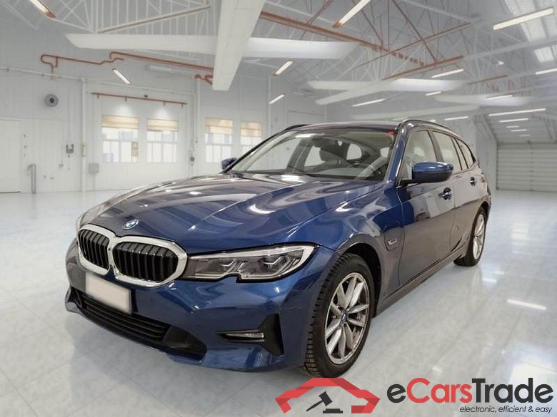 BMW SERIE 3 / 2018 / 5P / STATION WAGON 320E BUSINESS ADVANTAGE TOURING AUTO #1