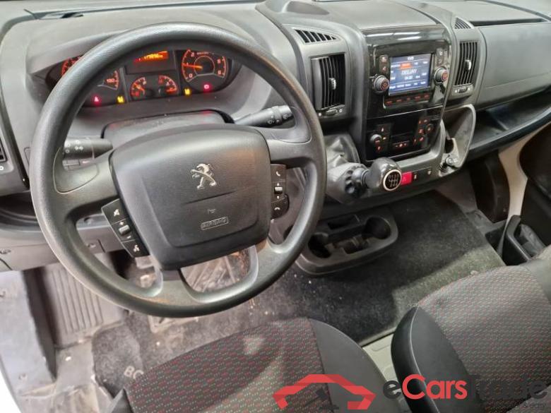 PEUGEOT BOXER / 2014 / 4P / FURGONE 335 L2H2 2.2 BLUEHDI 140CV SeS #3