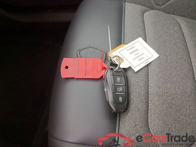 CITROEN E-C4 50 kWh 136 Shine 5d #4