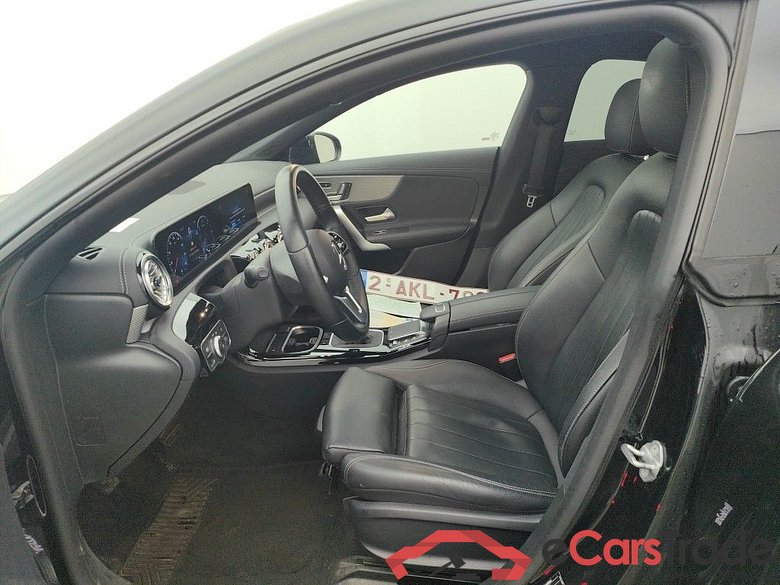 Mercedes-Benz CLA CLA 180 d 4d #3