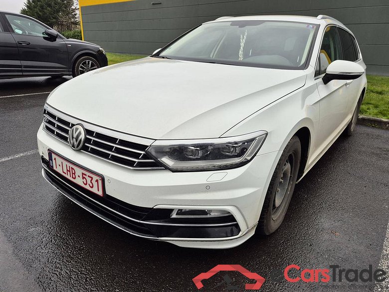 VOLKSWAGEN Passat Variant Passat Highline 1.6 TDI BlueMotion Technology 88 kW (120 ch) 6 vitesses manuel