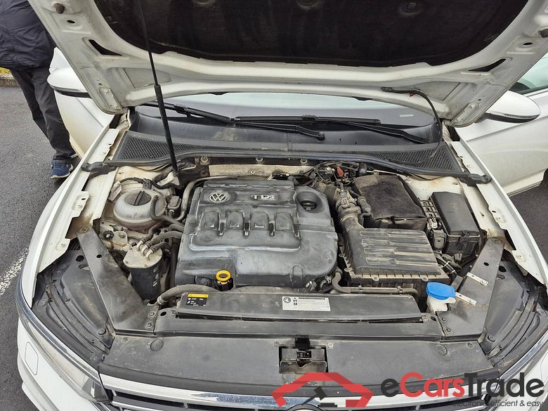 VOLKSWAGEN Passat Variant Passat Highline 1.6 TDI BlueMotion Technology 88 kW (120 ch) 6 vitesses manuel #5