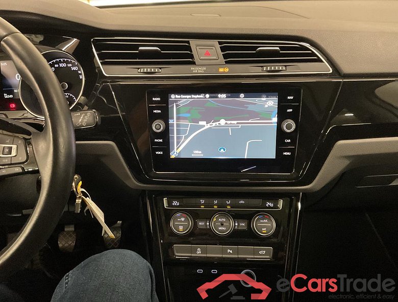 VOLKSWAGEN Touran Touran Highline 2.0 TDI SCR 90 kW (122 ch) 6 vitesses manuel #3