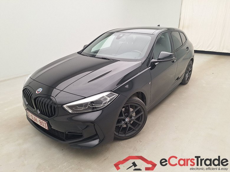 BMW, 1-serie '19, BMW 1 Reeks Hatch 116dA (85 kW) 5d