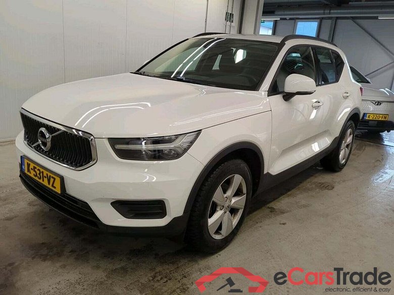 VOLVO XC40 1.5 T2 Moment. Core #1