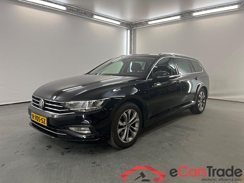 VOLKSWAGEN PASSAT VARIANT 1.5 TSI Business #1