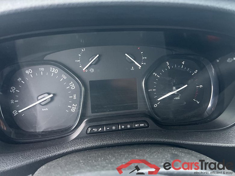 OPEL Vivaro / 2019 / 4P / furgón 2.0 Diésel 88kW (120CV) L Inc. Select #5