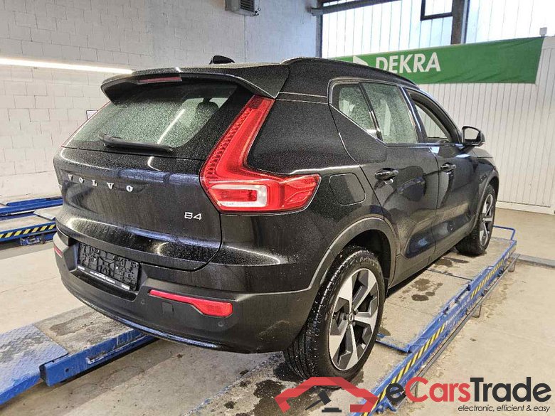 Volvo XC40 (2017->) DE - SUV5 B4 2WD EU6d, Plus Dark (EURO 6d), (Facelift) 2022 - 2024 #3