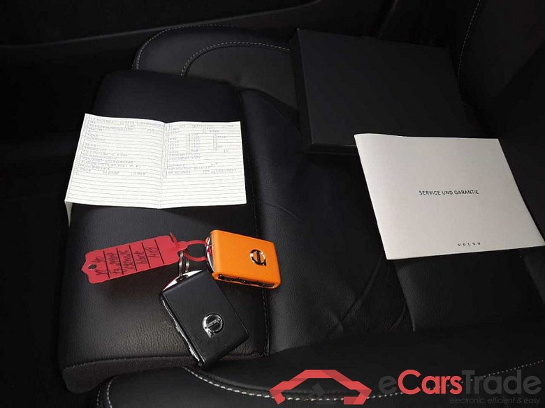 Volvo XC40 (2017->) DE - SUV5 B4 2WD EU6d, Plus Dark (EURO 6d), (Facelift) 2022 - 2024 #5