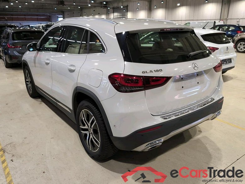 MERCEDES-BENZ GLA - Klasse 1.3 GLA 180 DCT BUSINESS SOLUTION #3