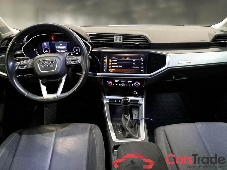 AUDI Q3 / 2018 / 5P / SUV 35 TFSI S TRONIC BUSINESS ADVANCED #3