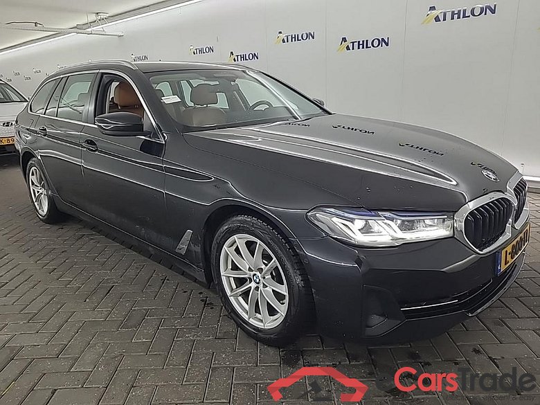 BMW 5-serie Touring 520dA 5D 140kW #2