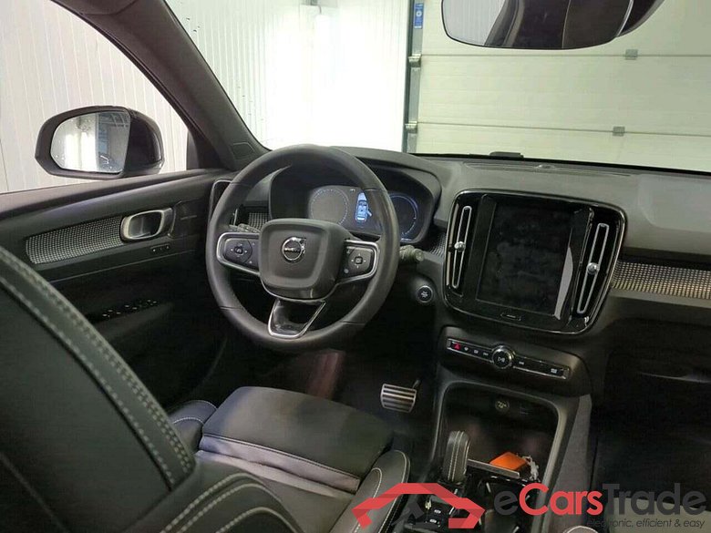 VOLVO XC40 1.5 T4 Rech R-Design #3