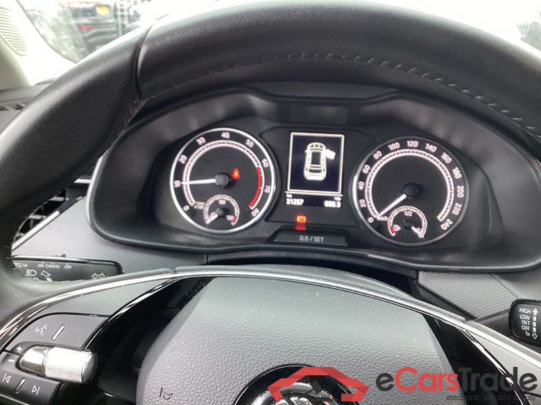 SKODA Kamiq 1.0 TSI Ambition #6