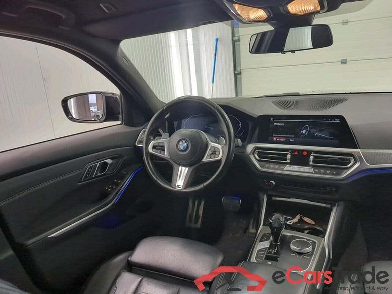 BMW 3-serie Touring 320i High Executive #3