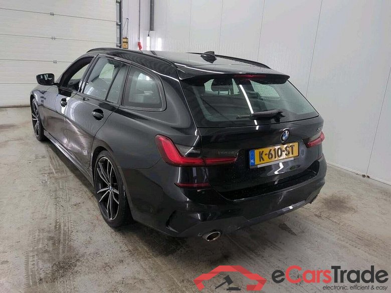 BMW 3-serie Touring 320i High Executive #6