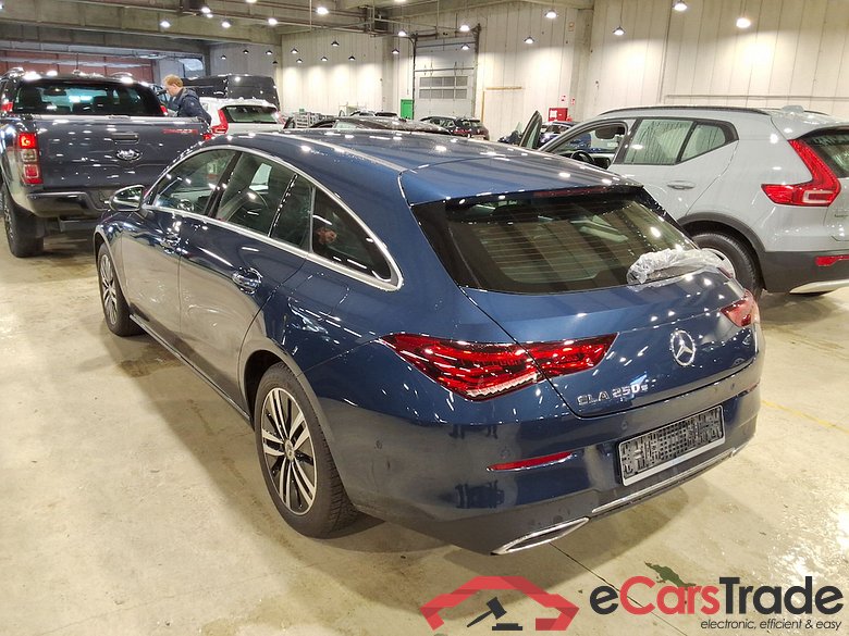 MERCEDES-BENZ CLA SHOOTING BRAKE 1.3 CLA 250 E BUSINESS SOLUTION DCT #2