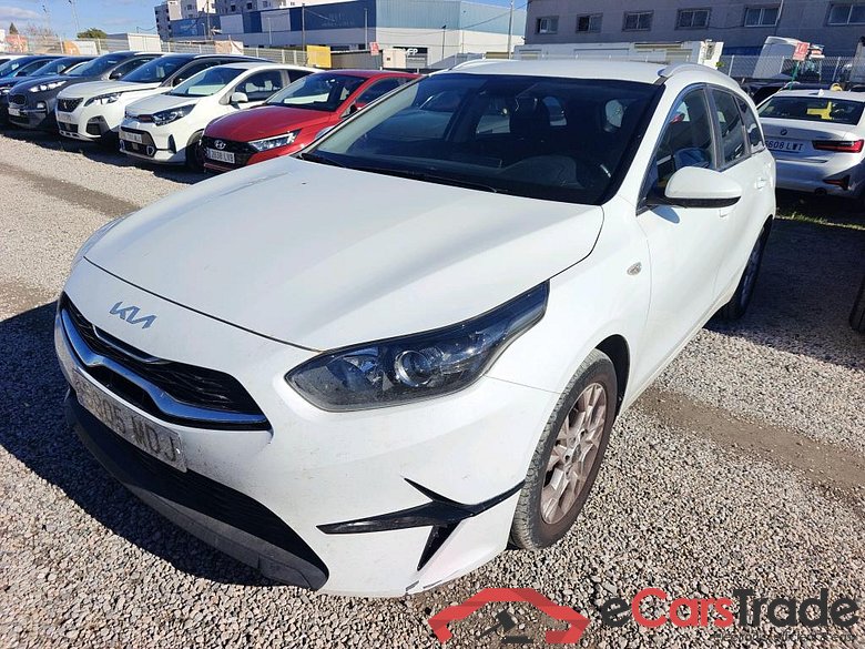 KIA Ceed Tourer / 2021 / 5P / familiar Tourer 1.6 MHEV iMT 100kW Drive #1