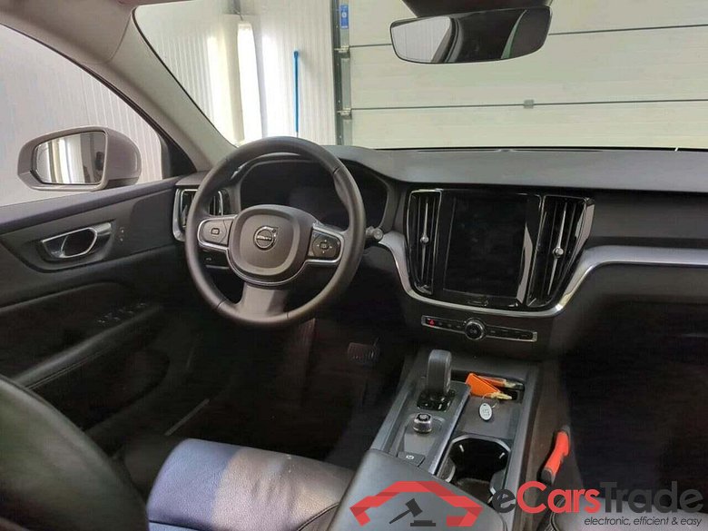 VOLVO V60 2.0 B3 Essential Ed. #3