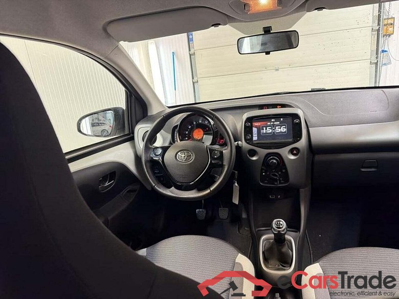 TOYOTA Aygo 1.0 VVT-i x-play #3