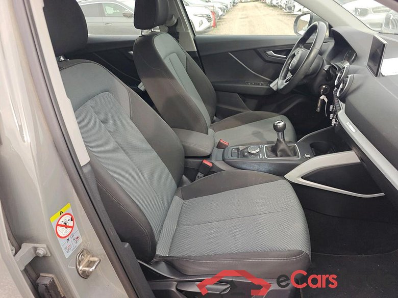 AUDI Q2 / 2016 / 5P / todoterreno Design 30 TFSI 85kW (116CV) #6