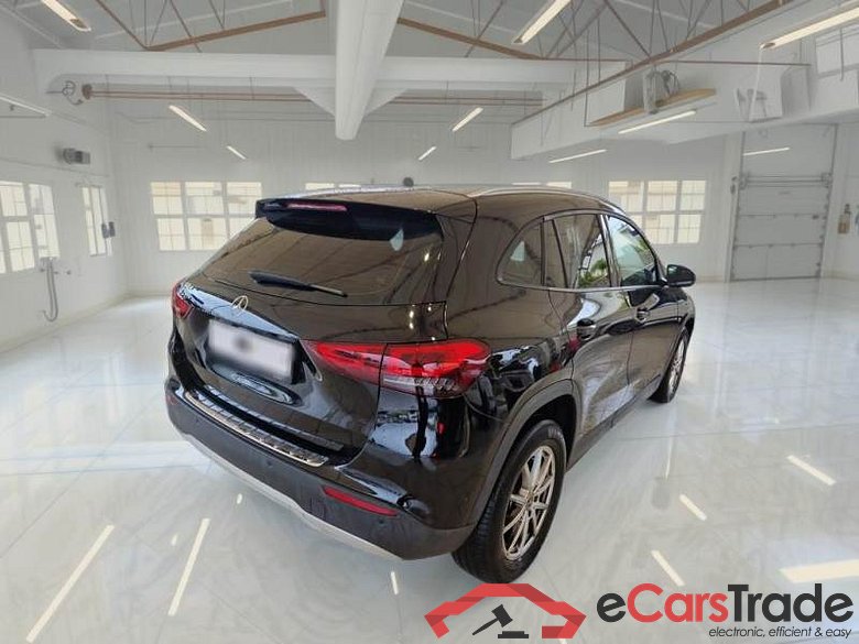 MERCEDES-BENZ GLA / 2020 / 5P / CROSSOVER GLA 180 D AUTOMATIC BUSINESS EXTRA #2