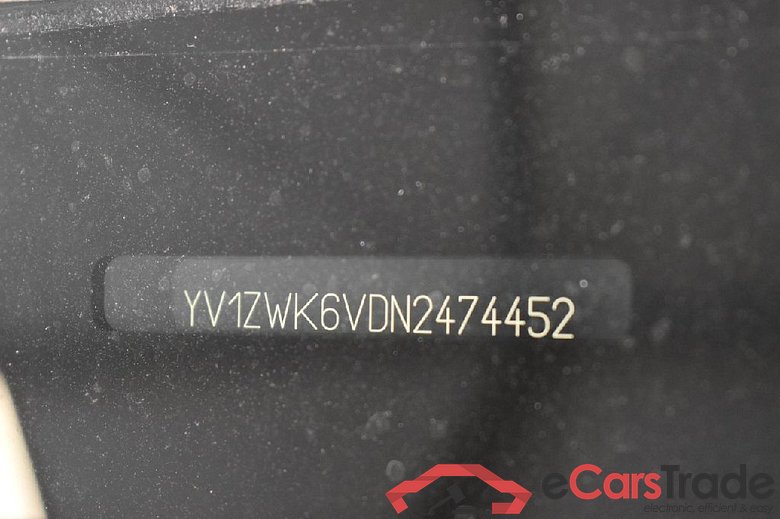 V60 Kombi Momentum 2.0 b5 120KW AT8 E6d #3