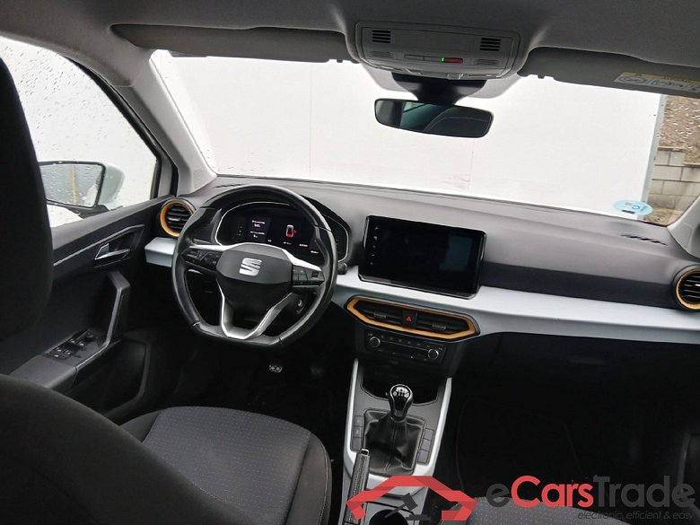 SEAT Arona / 2017 / 5P / todoterreno 1.0 TSI 81kW (110CV) Style Plus (AC) #4