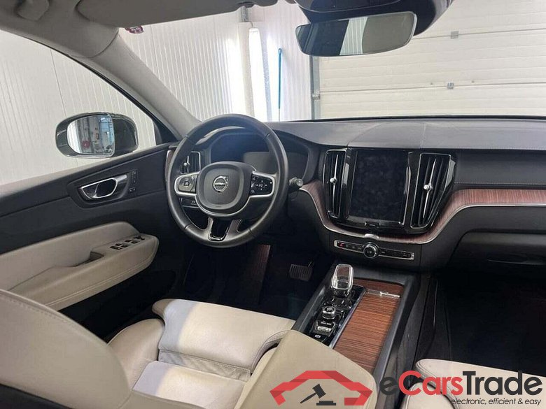 VOLVO XC60 2.0 B5 AWD Inscr. #3