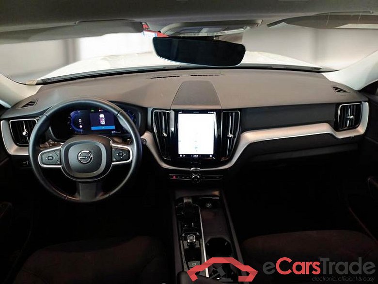 VOLVO XC60 / 2021 / 5P / SUV B4 D AWD AUTOMATICO MOMENTUM PRO MY22 #3
