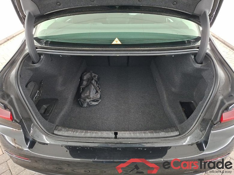 BMW 5 Serie Sedan 520iA 4D 135kW #5