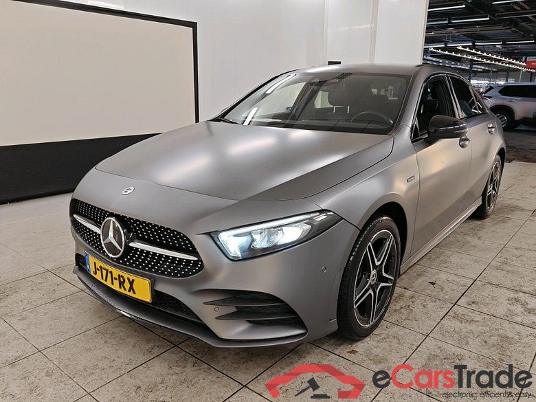 Mercedes-Benz A-Klasse Limousine A 250 e 8G-DCT Business Sol AMG Limited 4d
