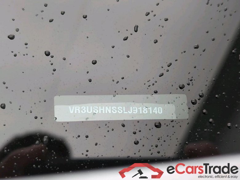 Peugeot 2008 Allure 1.2 Puretech 130 EAT8 5d #6