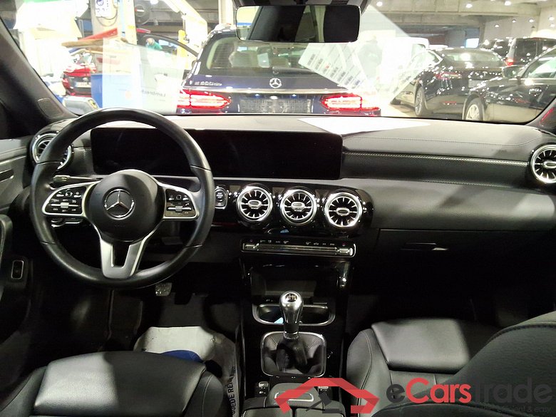MERCEDES-BENZ CLA 1.3 CLA 180 BUSINESS SOLUTION #6