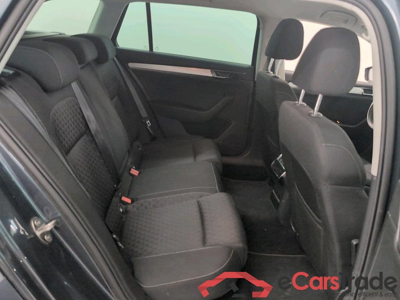 SKODA SUPERB COMBI - 2019 1.4 TSI PHEV Ambition DSG #6