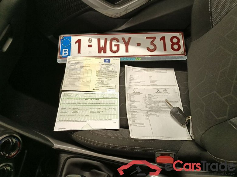 Peugeot 2008 1.2 Puretech 61kW S&S Active 5d #4