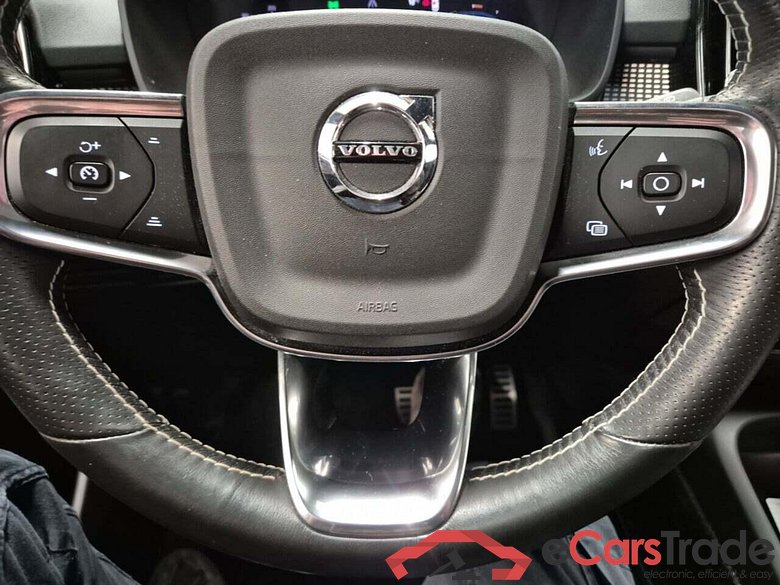 VOLVO XC40 Recharge P8 AWD R-Design #5