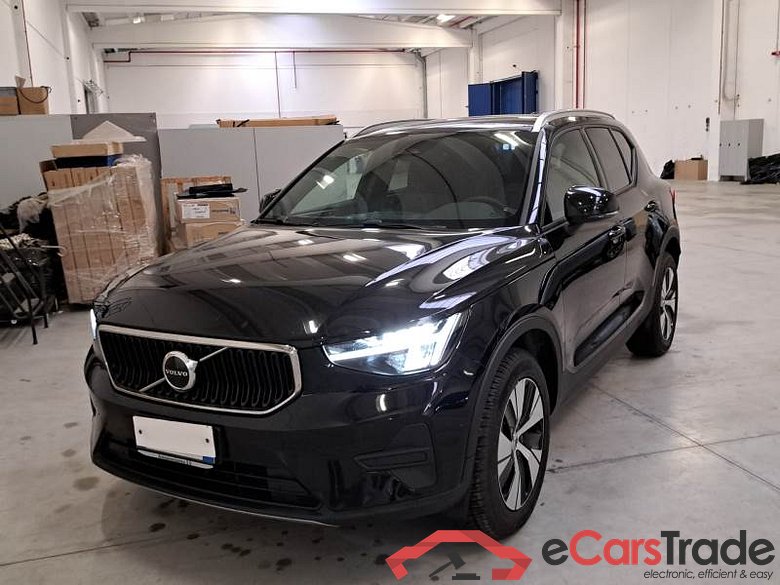 VOLVO XC40 / 2021 / 5P / SUV B4 AWD AUTOMATICO CORE