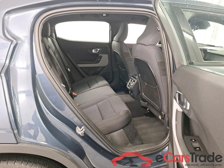 POLESTAR 2 BEV 64KWH SINGLE MOTOR STANDARD RANGE #6