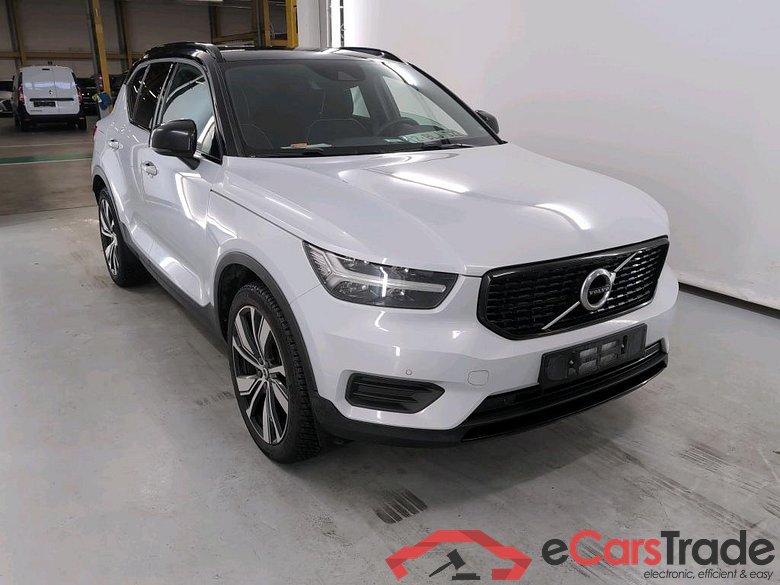 VOLVO XC40 1.5 T4 PHEV R-DESIGN DCT #2