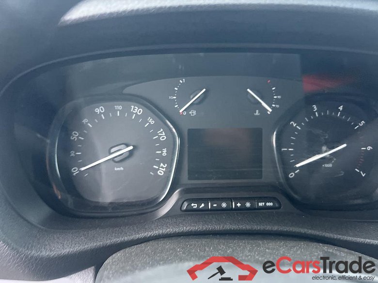 OPEL Vivaro / 2019 / 4P / furgón 2.0 Diésel 88kW (120CV) L Inc. Select #4