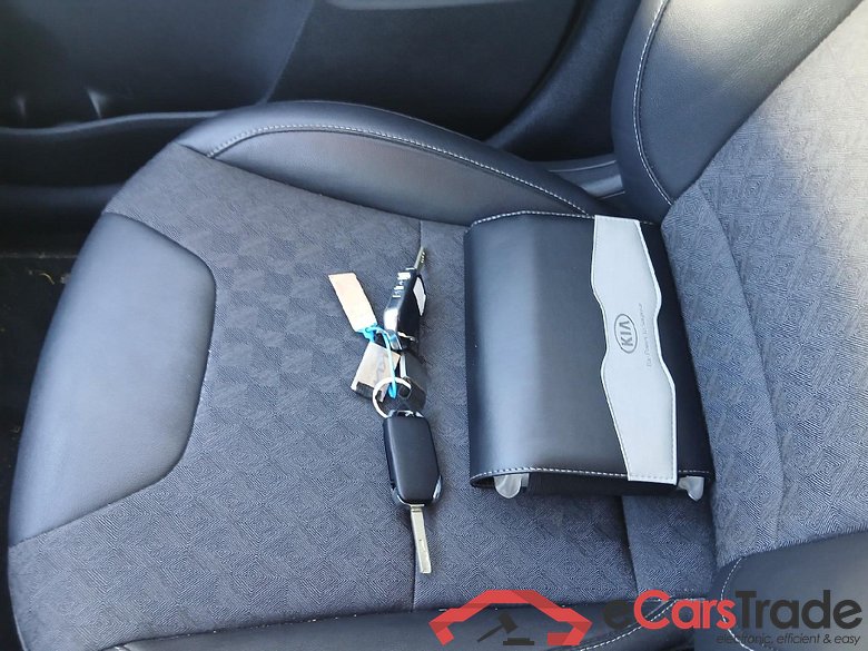 KIA Niro / 2019 / 5P / crossover 1.6 GDi HEV 104kW (141CV) Drive #5