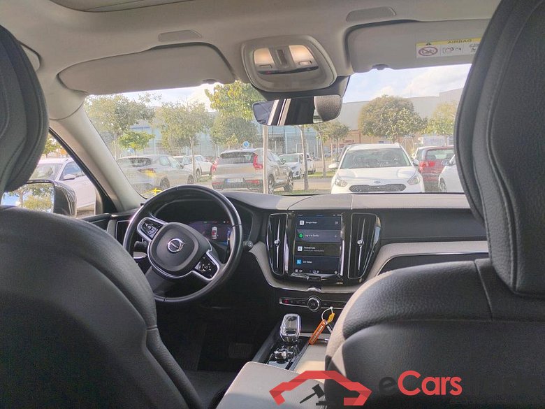 VOLVO XC60 / 2017 / 5P / todoterreno 2.0 T6 AWD Recharge Inscription Auto #3