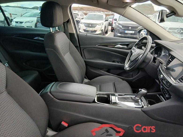 OPEL Insignia / 2020 / 5P / berlina con portón GS Business 1.5D DVH 130kW AT8 #6