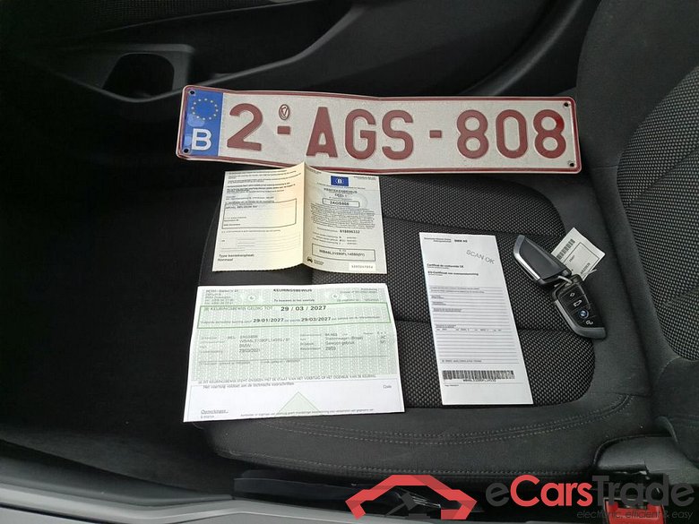 BMW 3 Reeks Touring 318dA (110 kW) 5d #4