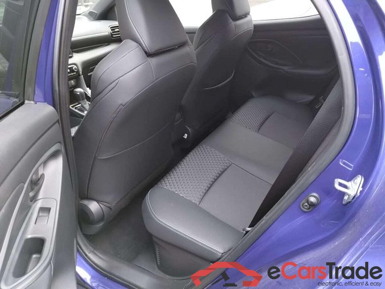 TOYOTA YARIS 1.5 Hybrid 130 Executive #5