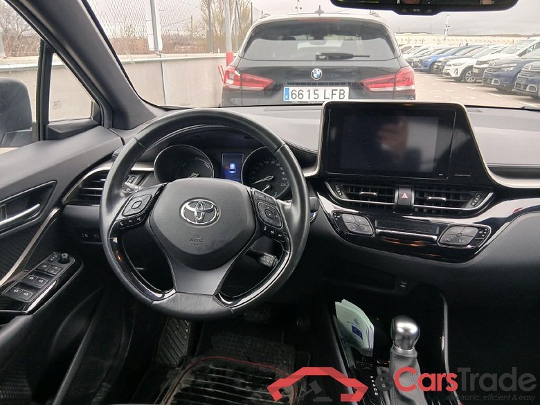 TOYOTA C-HR / 2016 / 5P / todoterreno 1.8 125H Advance (CX) #3