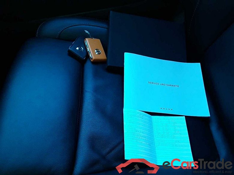 Volvo XC40 (2017->) DE - SUV5 B4 2WD EU6d, R-Design (EURO 6d), 2020 - 2022 #5