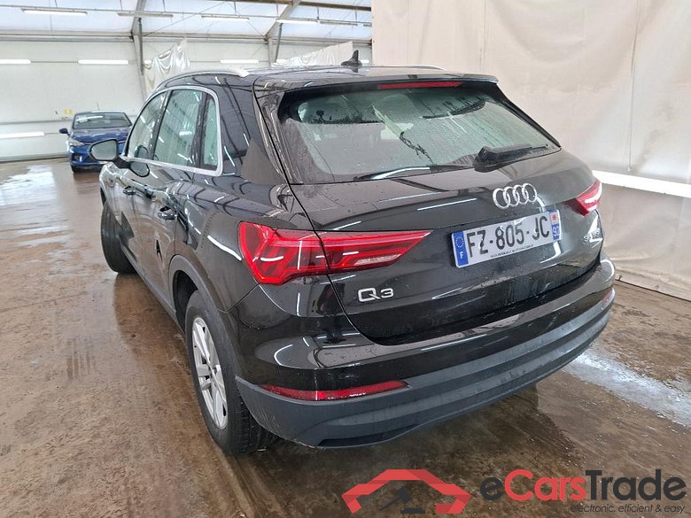 AUDI Q3 / 2018 / 5P / SUV 35 TFSI 150 MHEV S TRONIC BUSINESS LINE #2